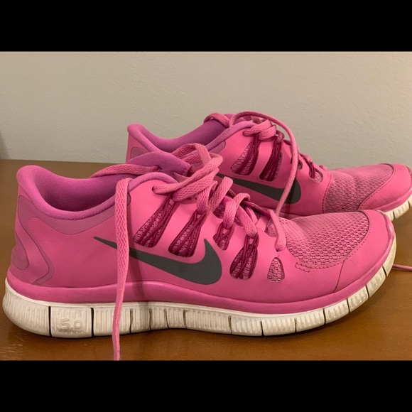 pink nike free run 5.0